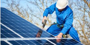Installation Maintenance Panneaux Solaires Photovoltaïques à Blesignac